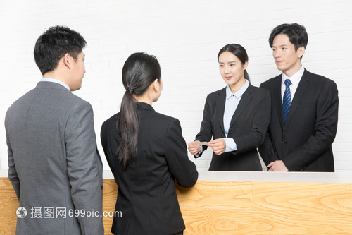 商務(wù)人士前臺接待